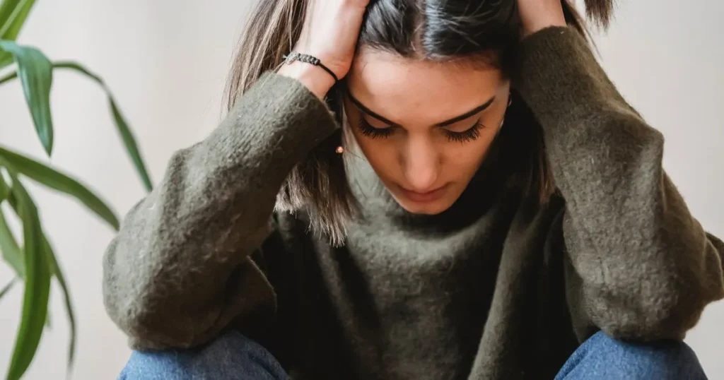 Causes, Symptoms and Remedies For Vitamin B12 Deficiency